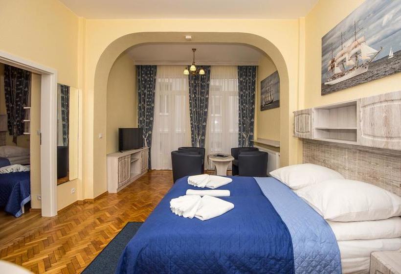 Hotel Villa Casteria 11