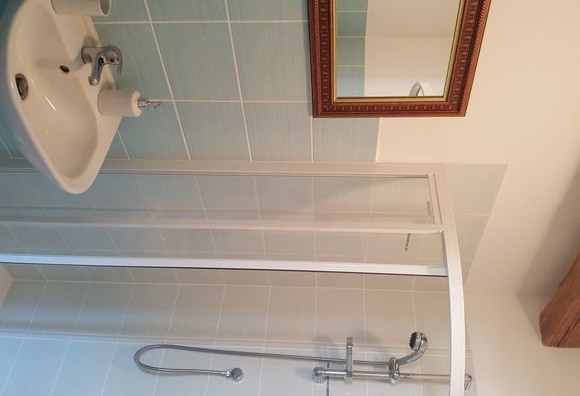 Hôtel House Of Roses 15