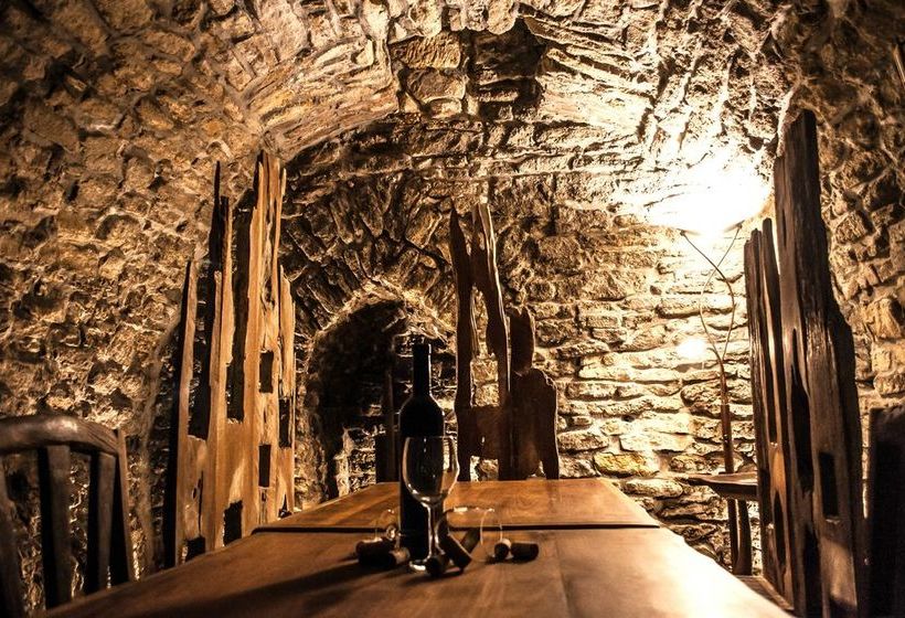 Hôtel House Of Roses 19