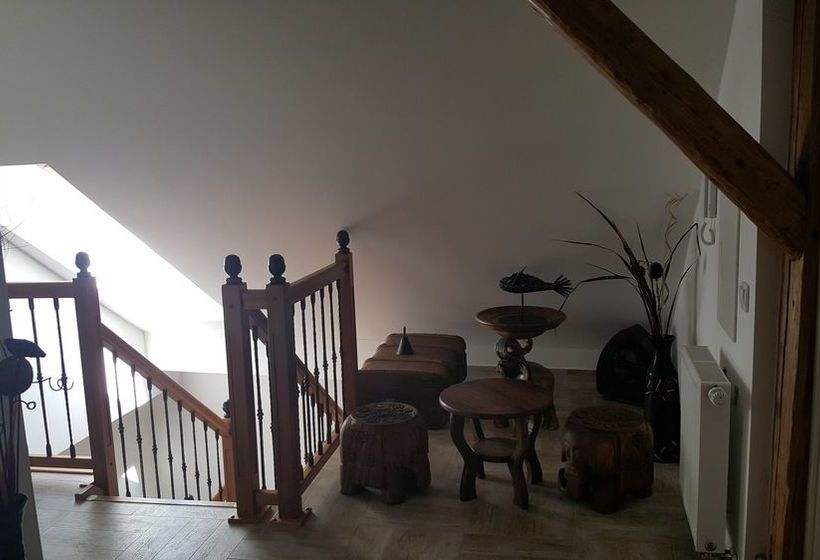 Hôtel House Of Roses 20