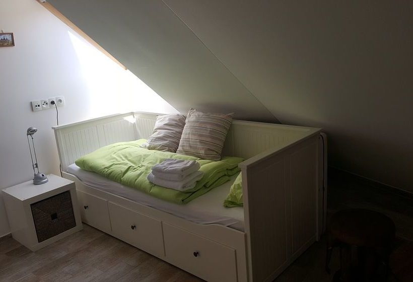 Hôtel House Of Roses 6