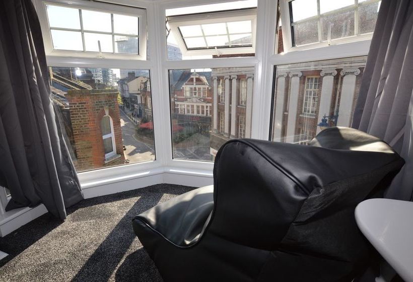 Pensione Addison House 12