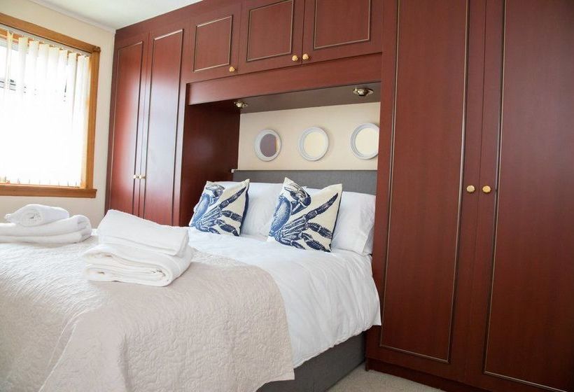 Diamond  Clarendon House