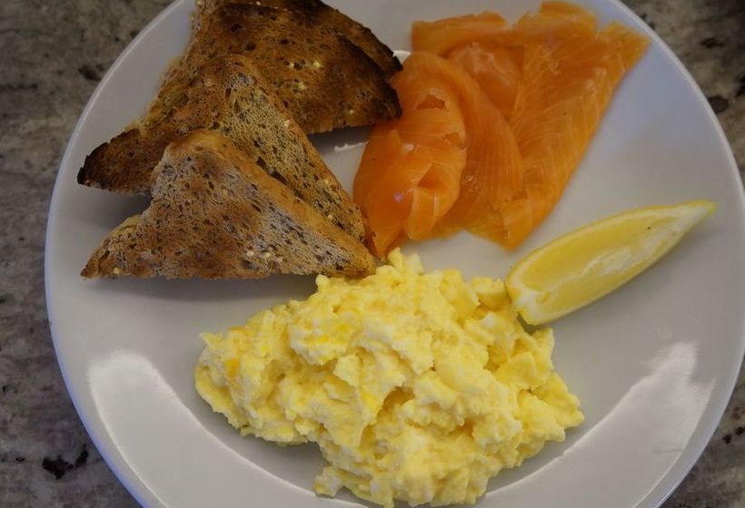 Brookdale Bed & Breakfast 12