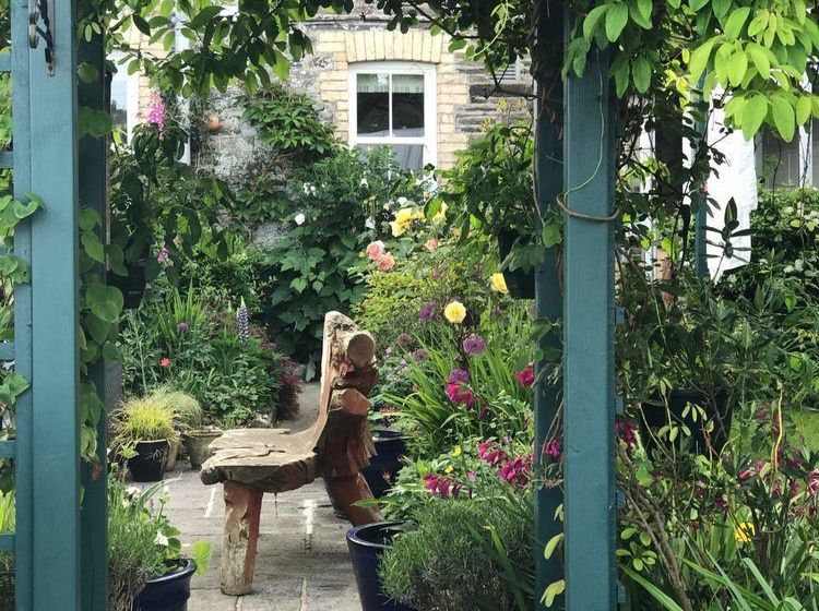 Brookdale Bed & Breakfast 20