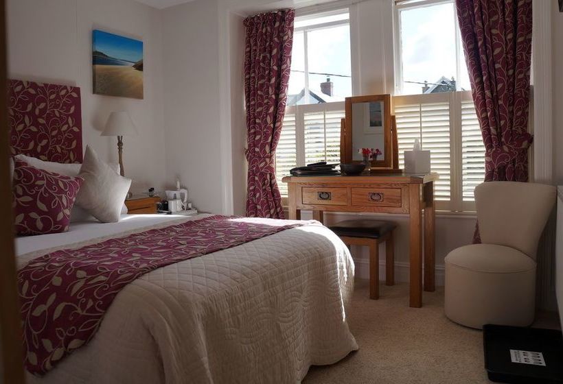 Brookdale Bed & Breakfast 4