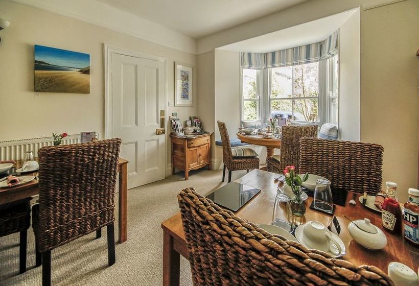 Brookdale Bed & Breakfast 9