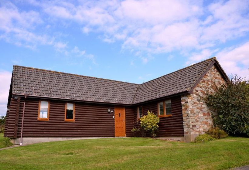 Waterside Cornwall 10