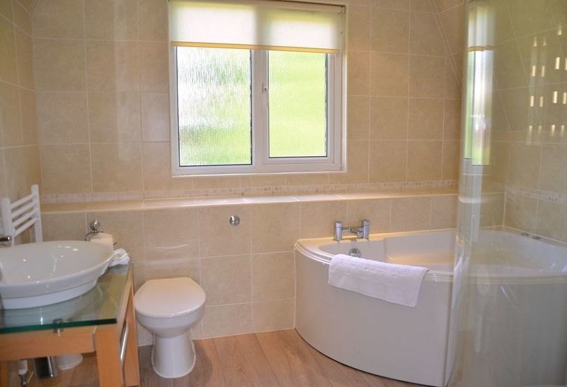 Waterside Cornwall 11