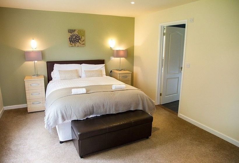 Waterside Cornwall 5