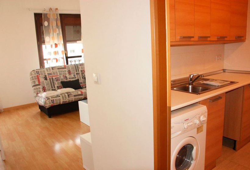 Apartamentos El Pilar Suites 3000  | Zaragoza | Zaragoza | España 1