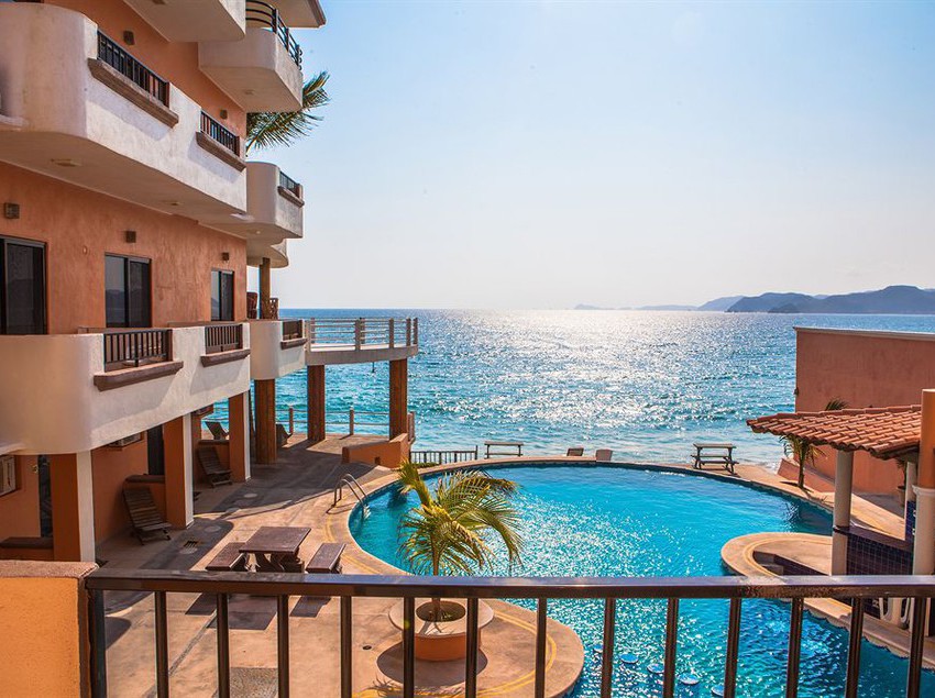 Hotel La Alondra Manzanillo Colima