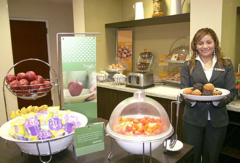 Hotel Hampton Inn by Hilton Monterrey Airport  | Apodaca | Nuevo Leon | México 5