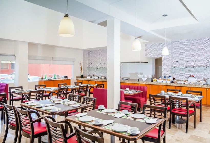 Hotel Fiesta Inn Monterrey Fundidora  | Monterrey | Nuevo Leon | México 19