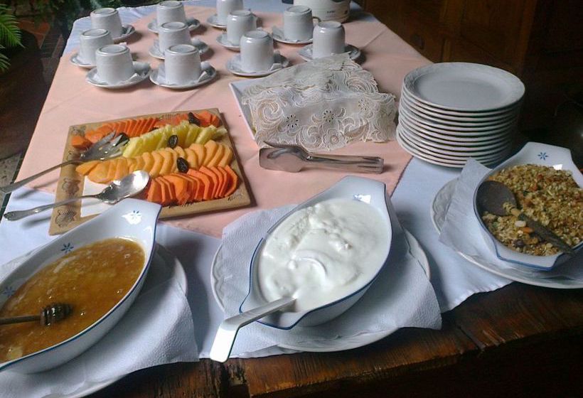 Pensión Casona De Manzano B&b