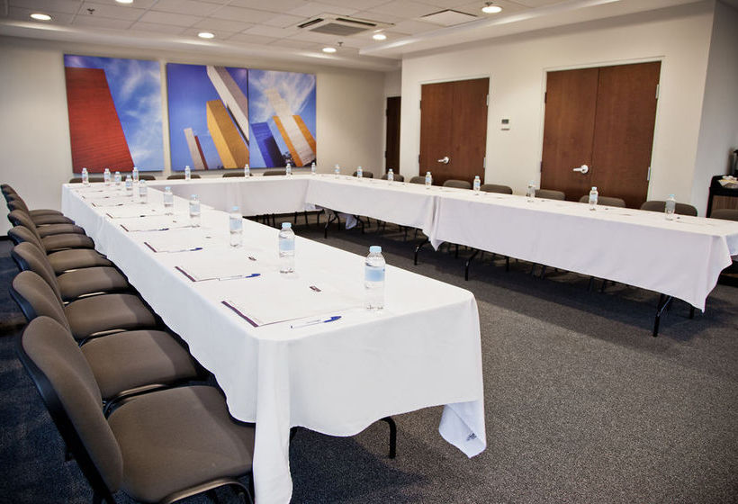 Hotel City Express Plus Satelite  | Naucalpan | Mexico State | México 14