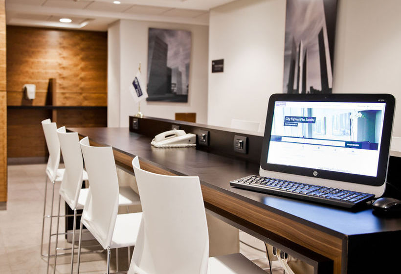 Hotel City Express Plus Satelite  | Naucalpan | Mexico State | México 8