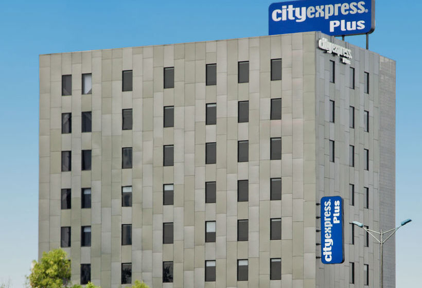 Hotel City Express Plus Satelite  | Naucalpan | Mexico State | México 9