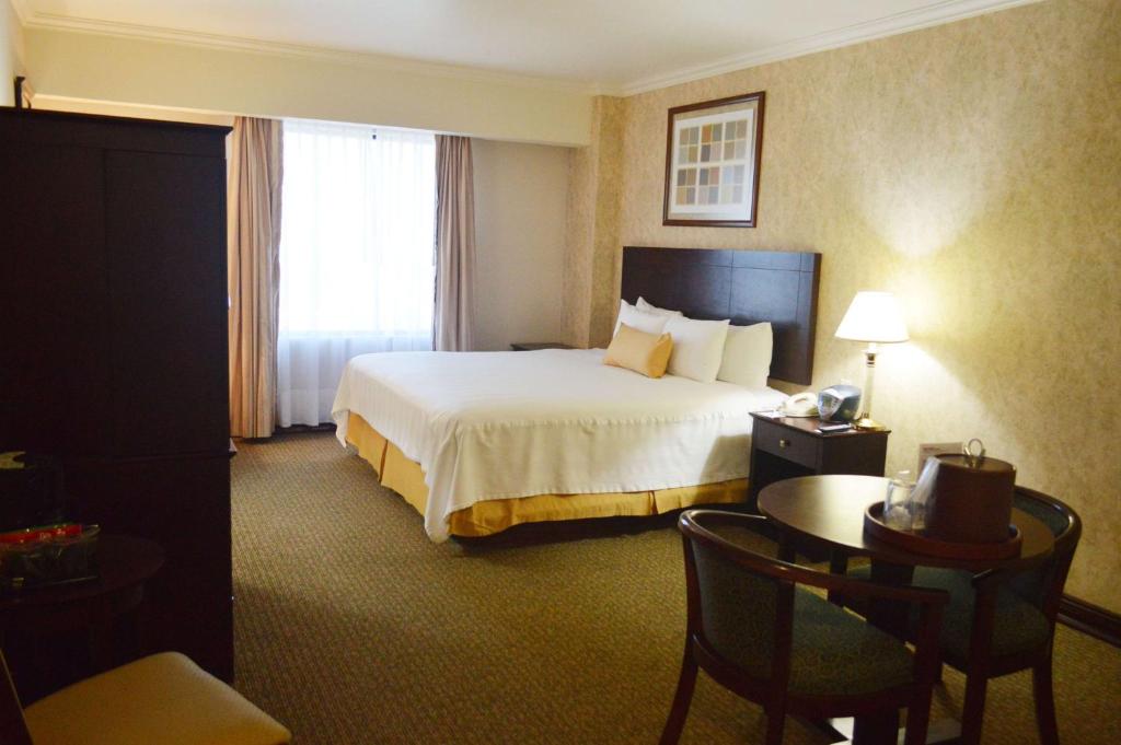 Best Western PLUS Nuevo Laredo Inn & Suites 8