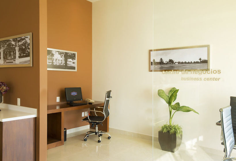 Hotel Hampton Inn Suites By Hilton Paraiso Paraíso