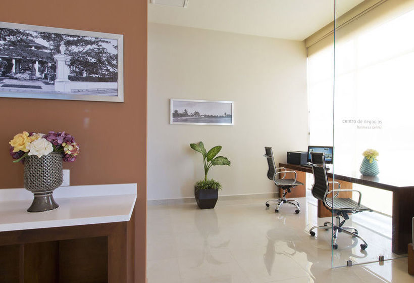 Hotel Hampton Inn & Suites By Hilton Paraiso  | Paraíso | Tabasco | México 18