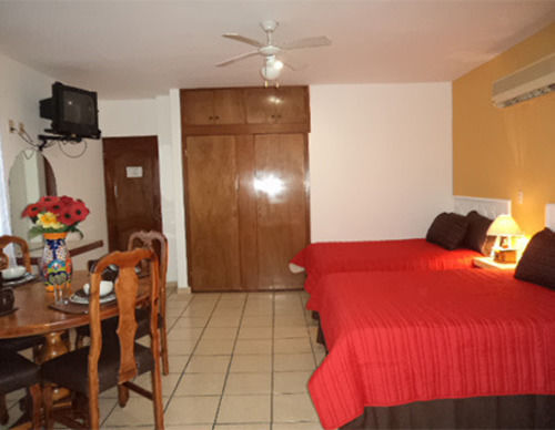 Hotel El Sombrero Suites  | Mazatlán | Sinaloa | México 7