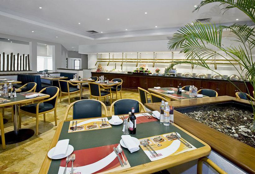 Hotel Fiesta Inn Monterrey La Fe Aeropuerto  | San Nicolas de los Garza | Nuevo Leon | México 5