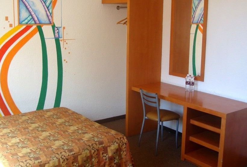 Hotel Napoles  | San Luis Potosí | San Luis Potosi | México 5