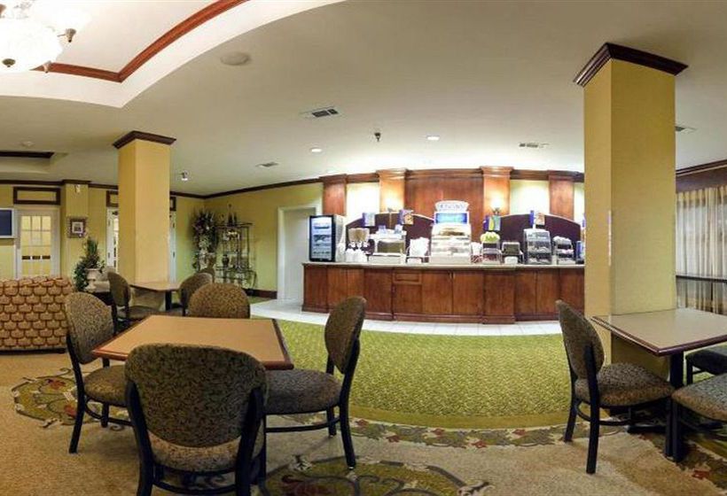 Hotel Holiday Inn Express Clanton  | Clanton | Alabama | United States 14