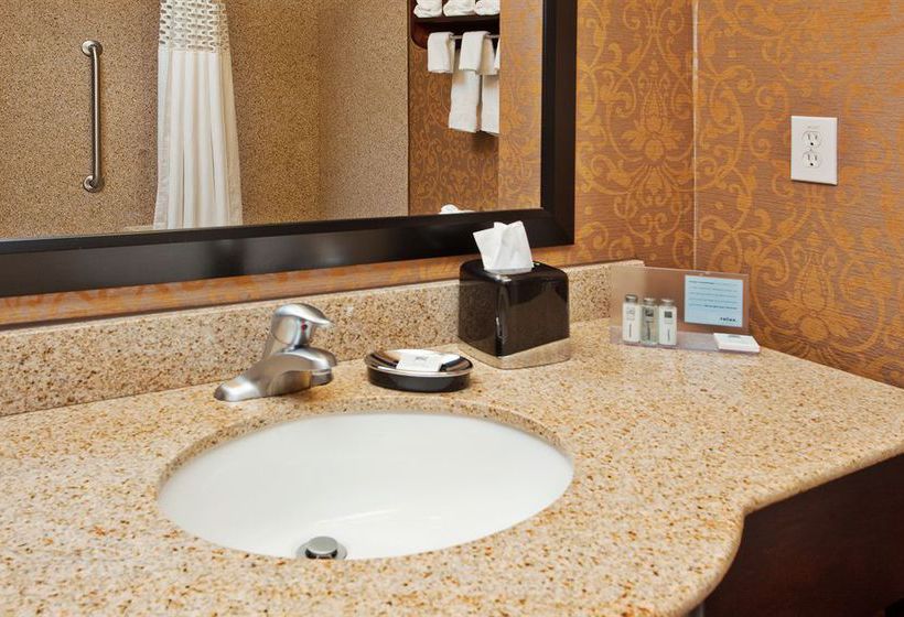 Hampton Inn & Suites Phenix City- Columbus Area  | Phenix City | Alabama | United States 12