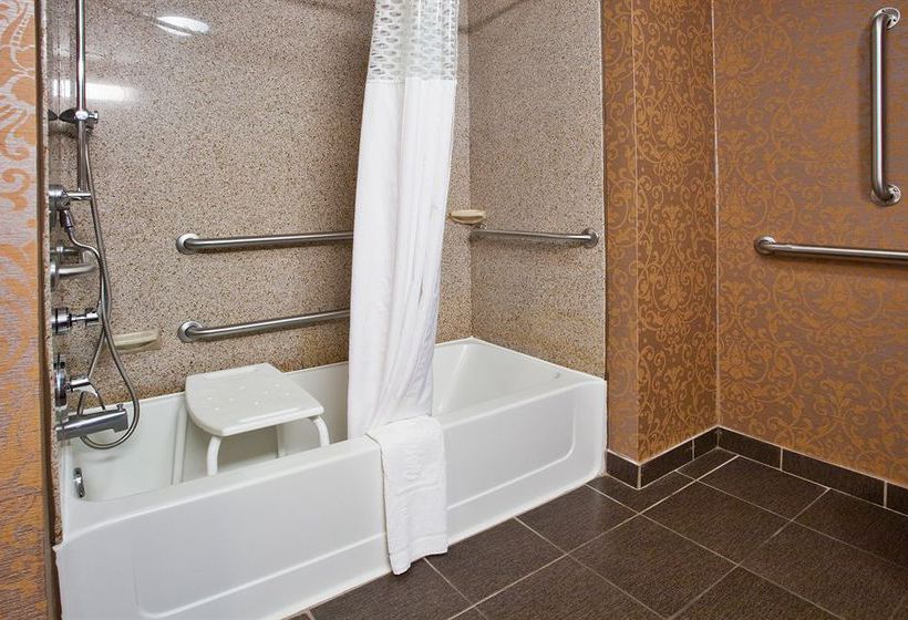 Hampton Inn & Suites Phenix City- Columbus Area  | Phenix City | Alabama | United States 13