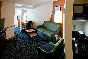 Fairfield Inn & Suites Birmingham Pelham I65  | Pelham | Alabama | United States 12