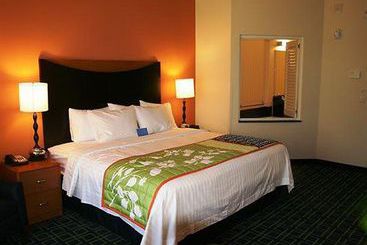 Fairfield Inn & Suites Birmingham Pelham I65  | Pelham | Alabama | United States 17