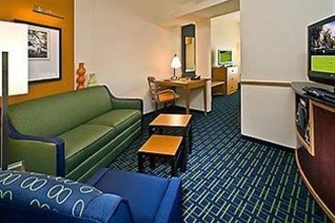 Fairfield Inn & Suites Birmingham Pelham I65  | Pelham | Alabama | United States 9