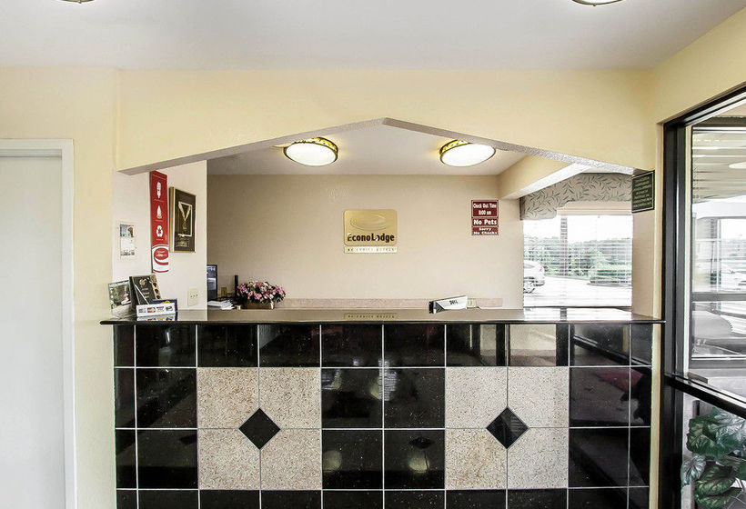 Hotel Econo Lodge  | Prattville | Alabama | United States 17