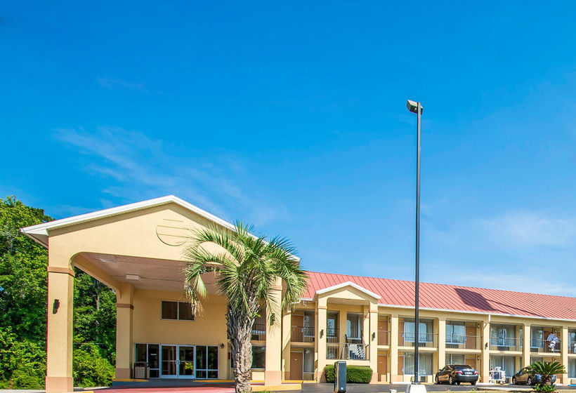 Hotel Comfort Inn Evergreen  | Evergreen | Alabama | United States 2