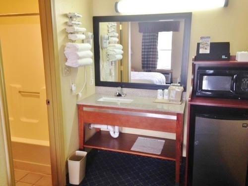 Hotel Americas Best Value Inn- Monroeville  | Monroeville | Alabama | United States 12