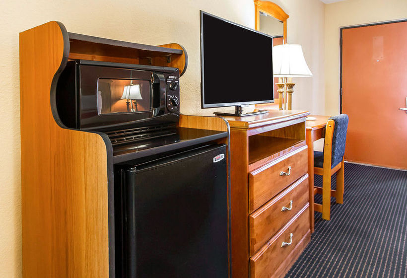 Hotel Evergreen Days Inn  | Evergreen | Alabama | United States 17