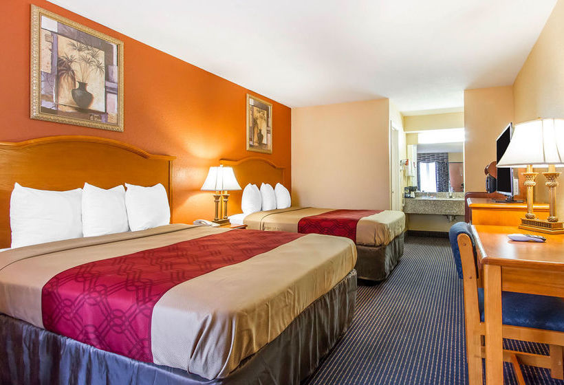 Hotel Evergreen Days Inn  | Evergreen | Alabama | United States 18