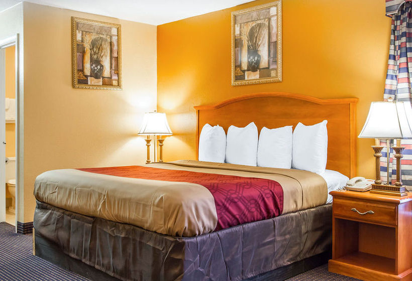 Hotel Evergreen Days Inn  | Evergreen | Alabama | United States 19