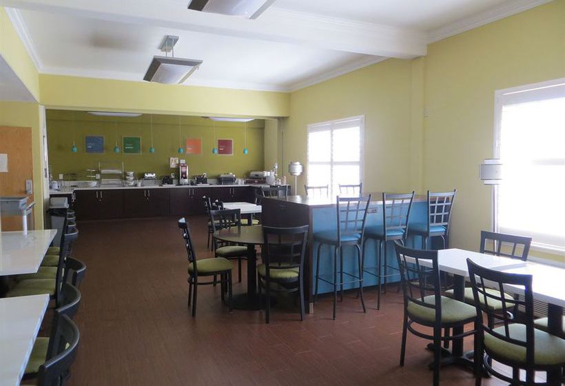 Hotel Comfort Suites  | Fresno | California | United States 15