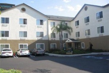 Hotel Crossland Gardena California