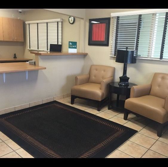 Hotel Crossland Economy Studios  | Fresno | California | United States 8