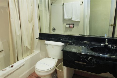 Hotel Sea Rock Inn  | Gardena | California | United States 11