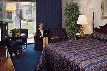 Hotel Piccadilly Inn University Fresno