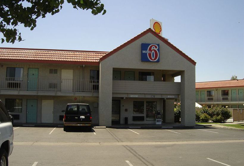 Motel 6 Fresno North Barcus Avenue