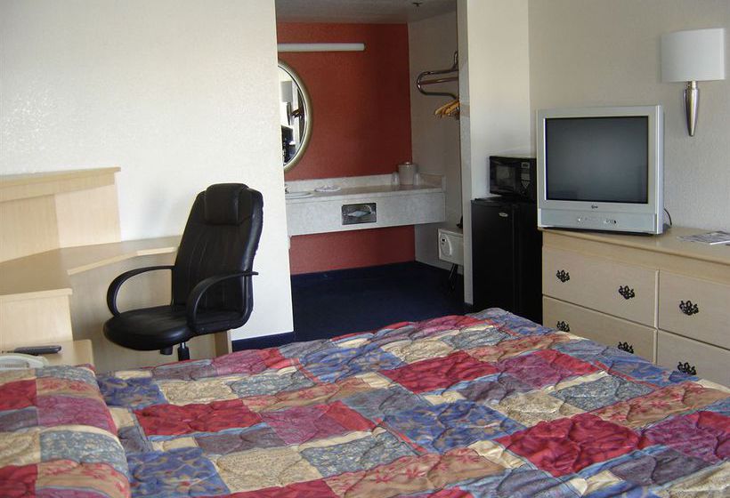 Motel 6 Fresno North Barcus Avenue  | Fresno | California | United States 1