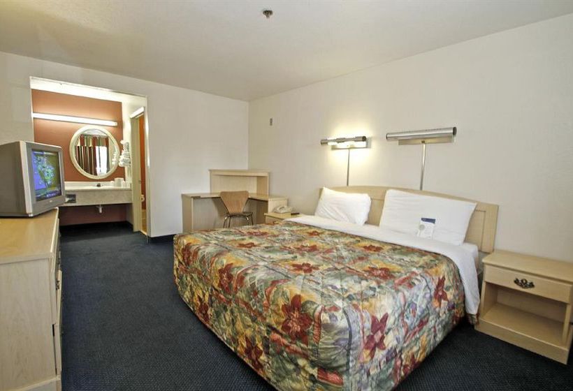 Motel 6 Fresno North Barcus Avenue  | Fresno | California | United States 10