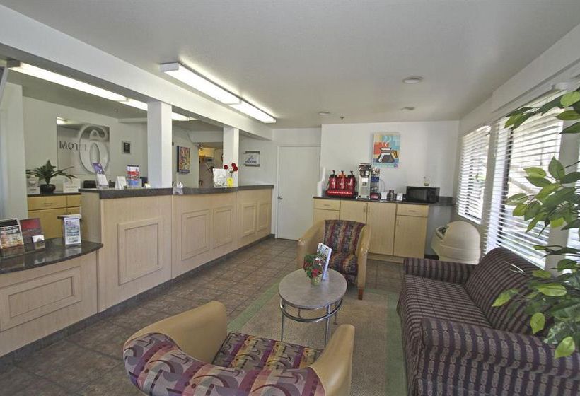 Motel 6 Fresno North Barcus Avenue  | Fresno | California | United States 8