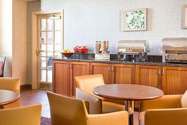 Residence Inn by Marriott  | Bakersfield | California | United States 8